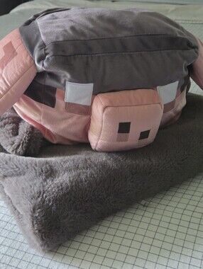 Minecraft Legends Hooded Kids Blanket Piglin Runt